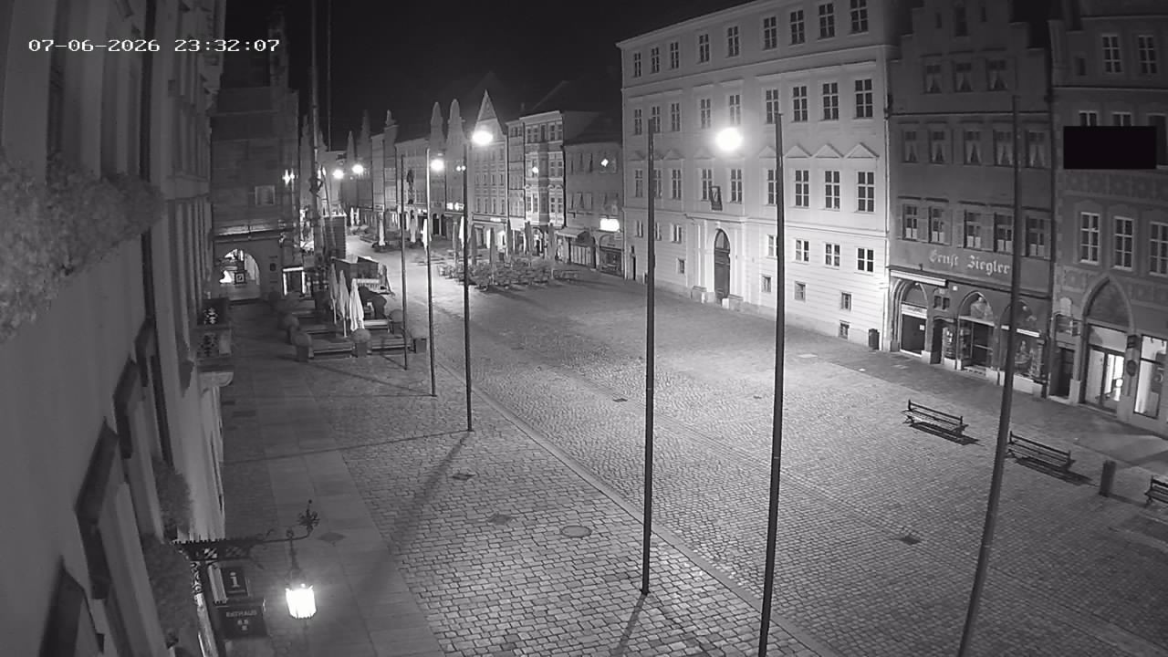 Archiv Foto Webcam Landshut: Blick vom Rathaus auf die Residenz