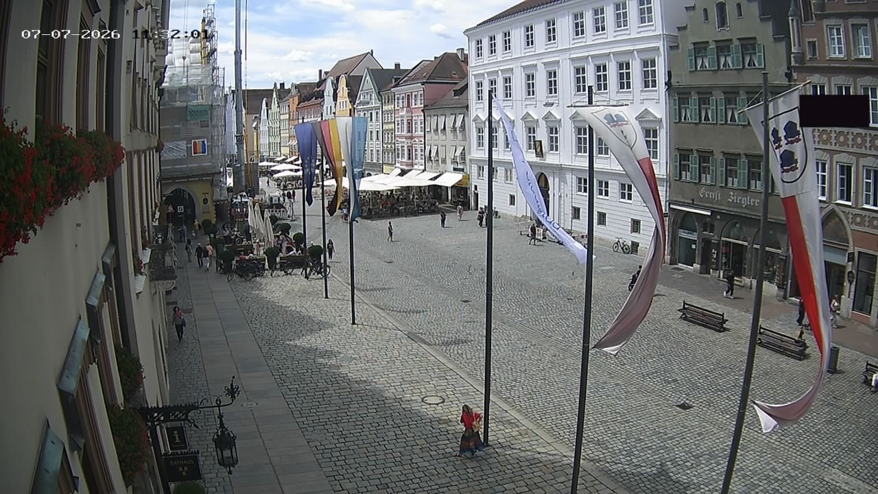 Archiv Foto Webcam Landshut: Blick vom Rathaus auf die Residenz