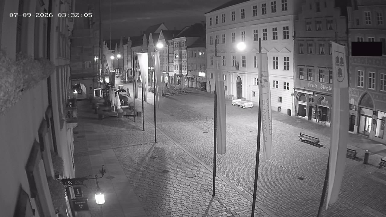 Archiv Foto Webcam Landshut: Blick vom Rathaus auf die Residenz