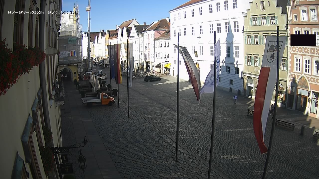 Archiv Foto Webcam Landshut: Blick vom Rathaus auf die Residenz