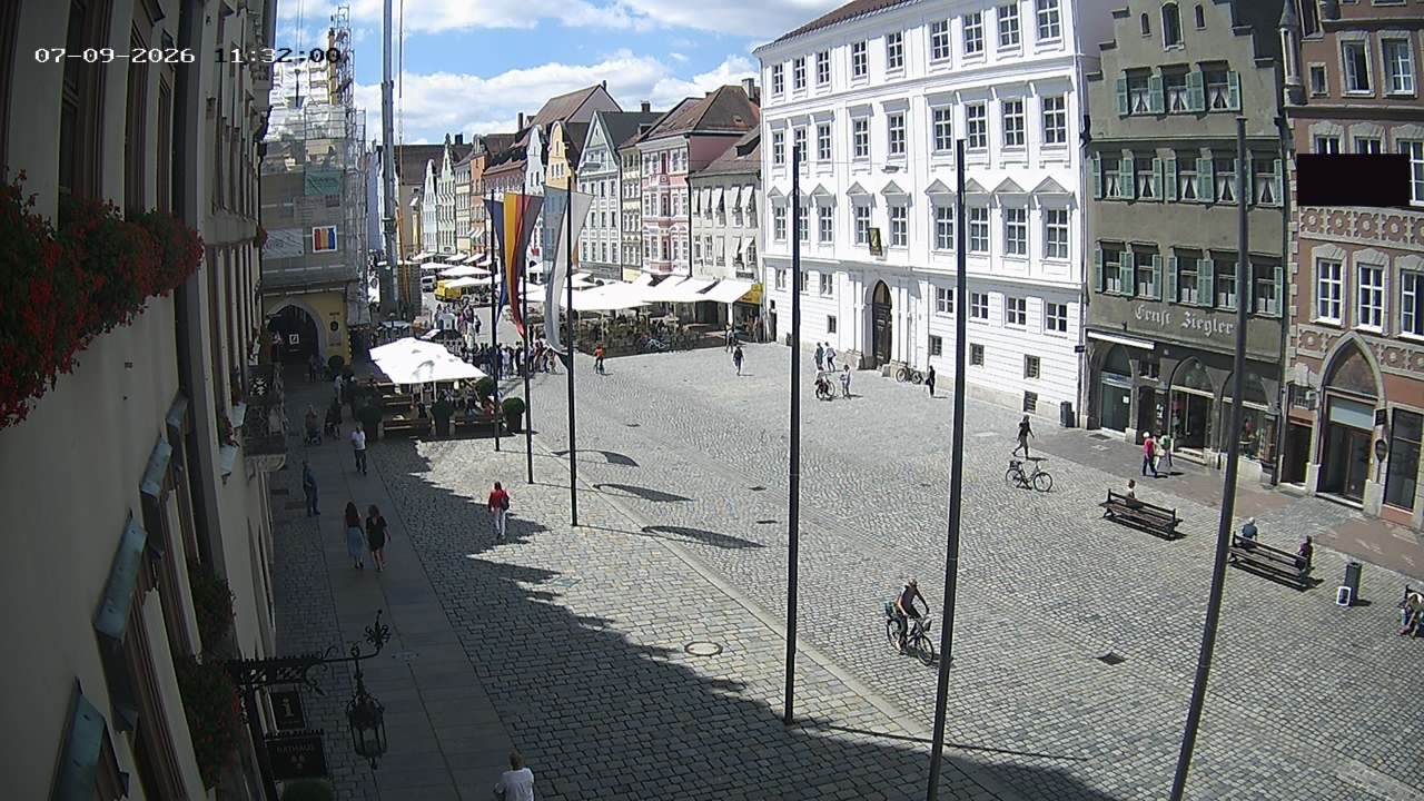 Archiv Foto Webcam Landshut: Blick vom Rathaus auf die Residenz