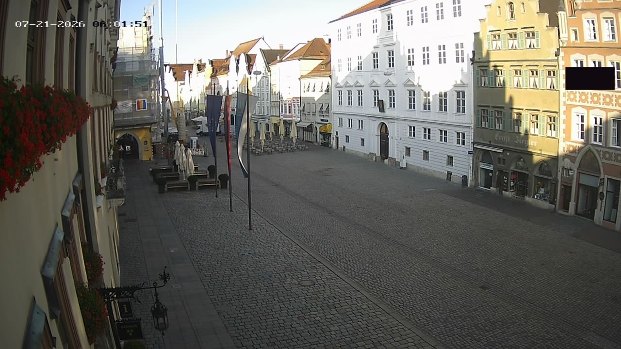 Archiv Foto Webcam Landshut: Blick vom Rathaus auf die Residenz