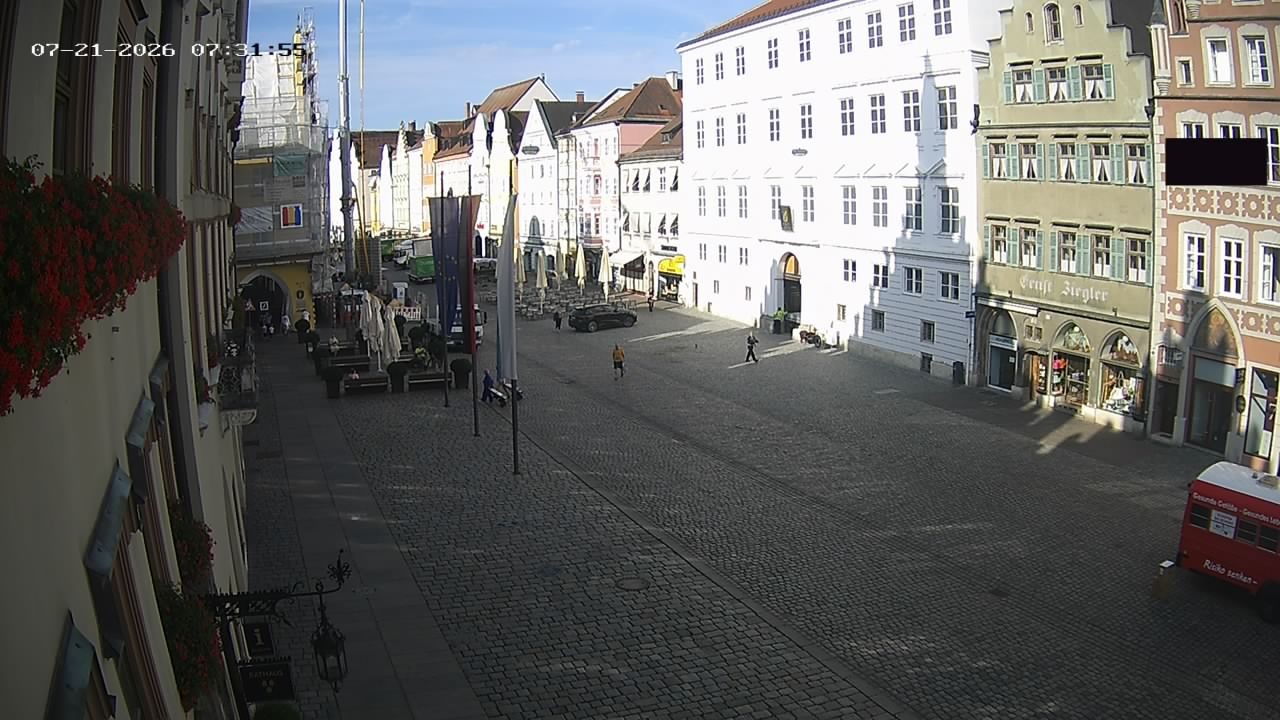 Archiv Foto Webcam Landshut: Blick vom Rathaus auf die Residenz