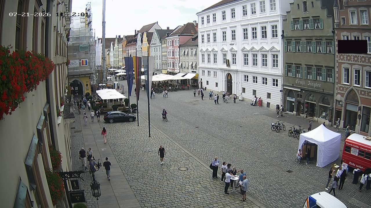 Archiv Foto Webcam Landshut: Blick vom Rathaus auf die Residenz