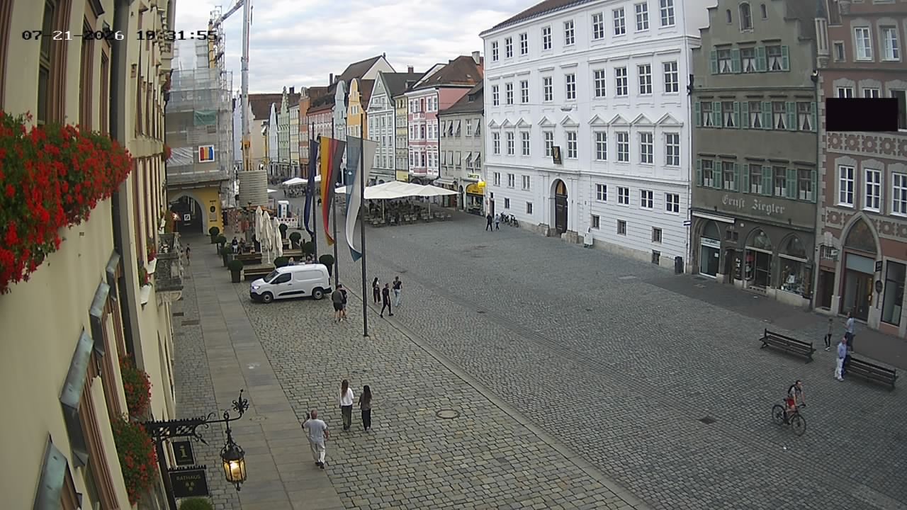 Archiv Foto Webcam Landshut: Blick vom Rathaus auf die Residenz