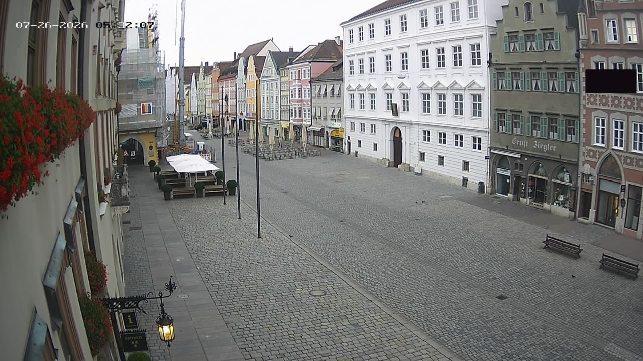 Archiv Foto Webcam Landshut: Blick vom Rathaus auf die Residenz