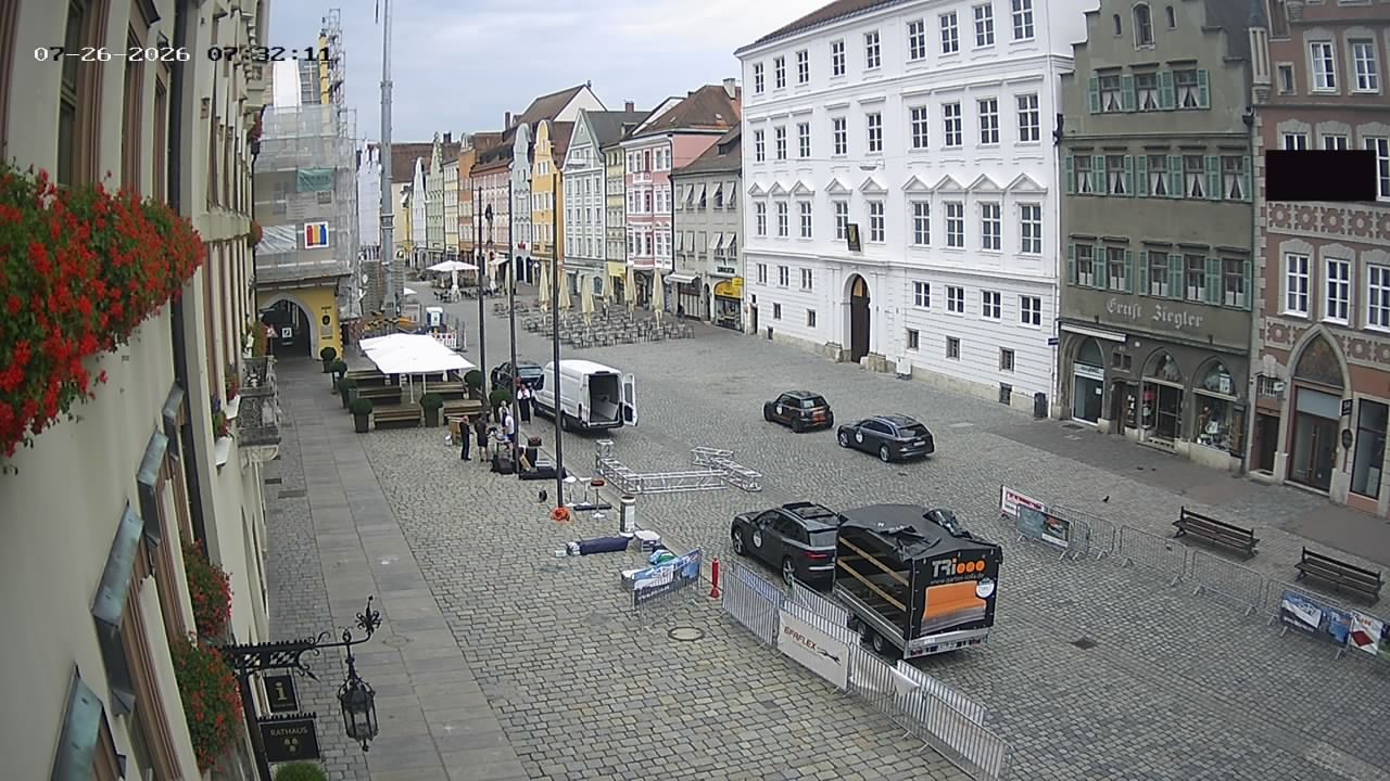 Archiv Foto Webcam Landshut: Blick vom Rathaus auf die Residenz