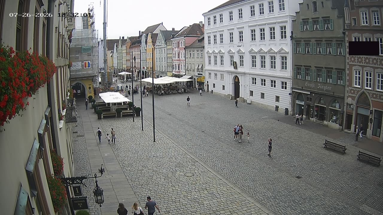 Archiv Foto Webcam Landshut: Blick vom Rathaus auf die Residenz