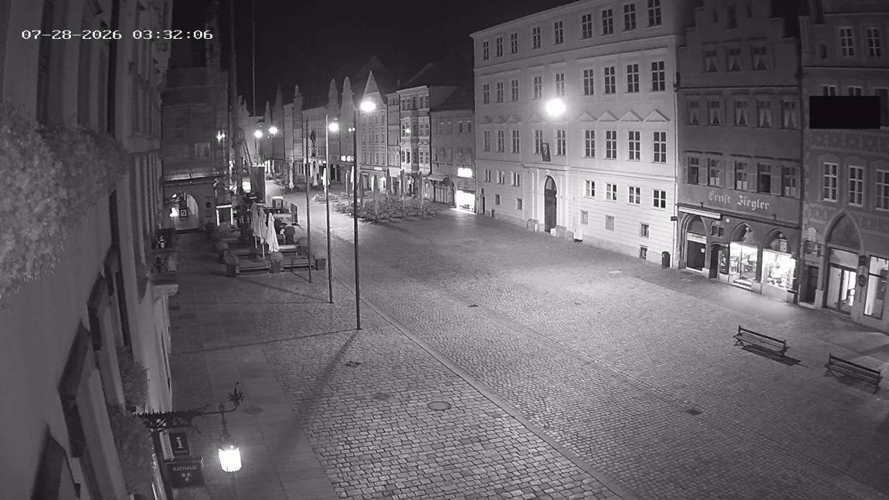 Archiv Foto Webcam Landshut: Blick vom Rathaus auf die Residenz