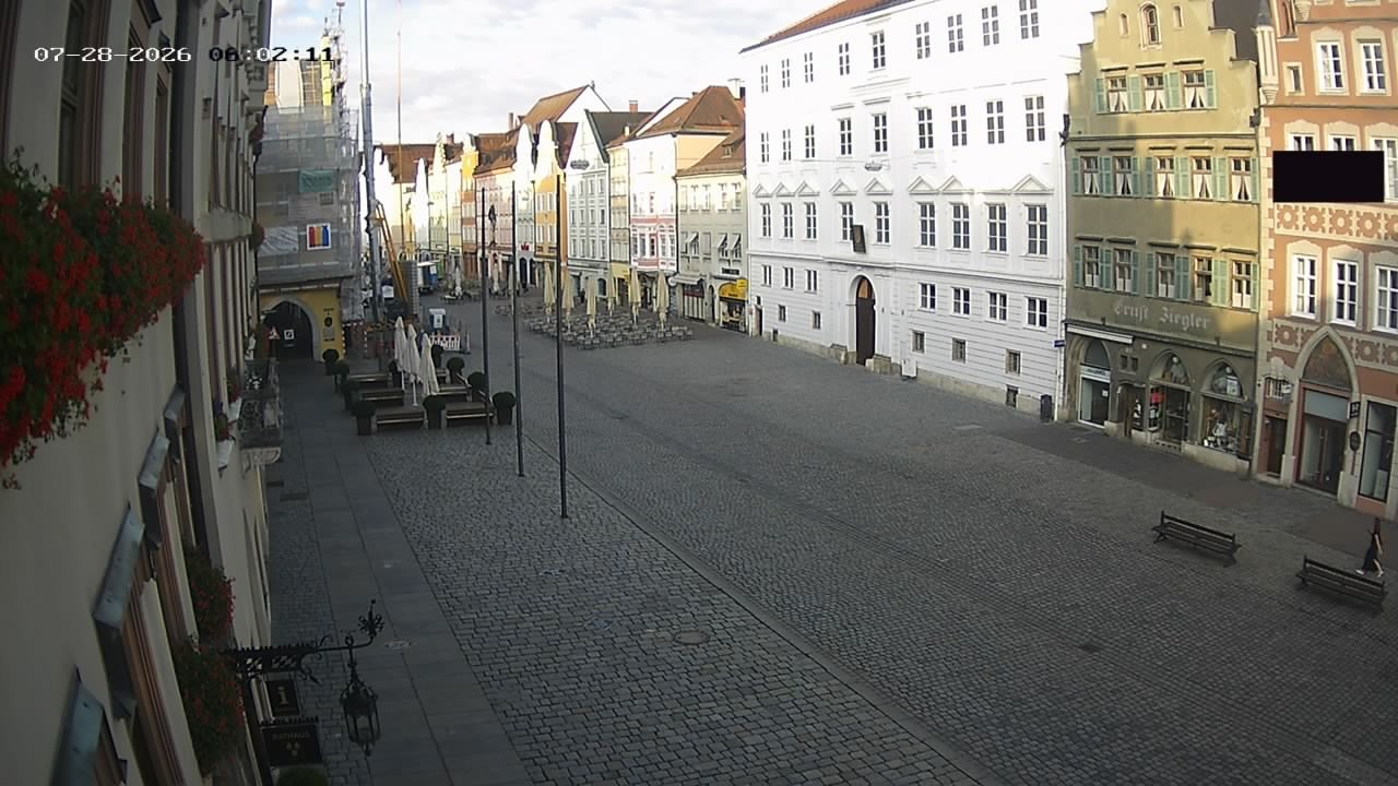 Archiv Foto Webcam Landshut: Blick vom Rathaus auf die Residenz