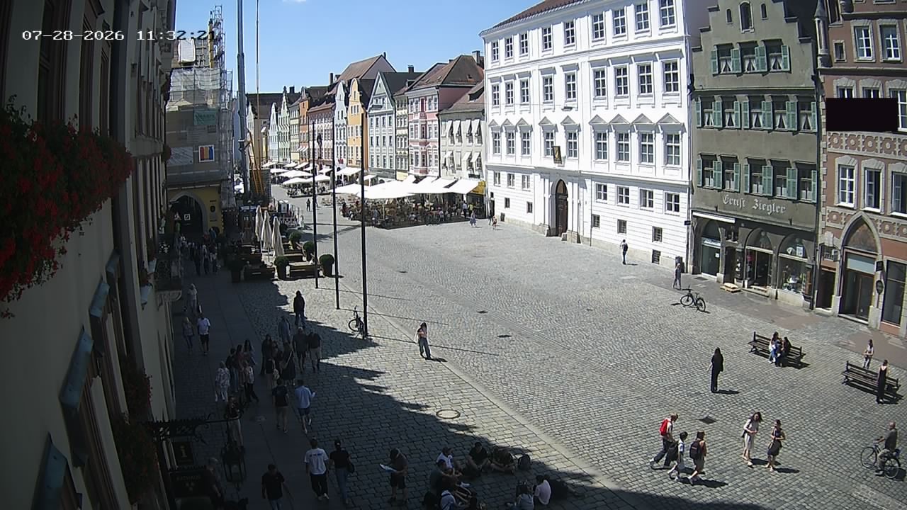 Archiv Foto Webcam Landshut: Blick vom Rathaus auf die Residenz