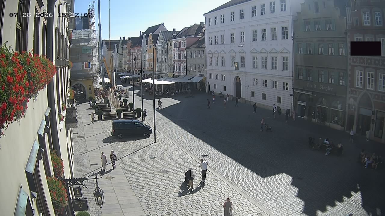 Archiv Foto Webcam Landshut: Blick vom Rathaus auf die Residenz