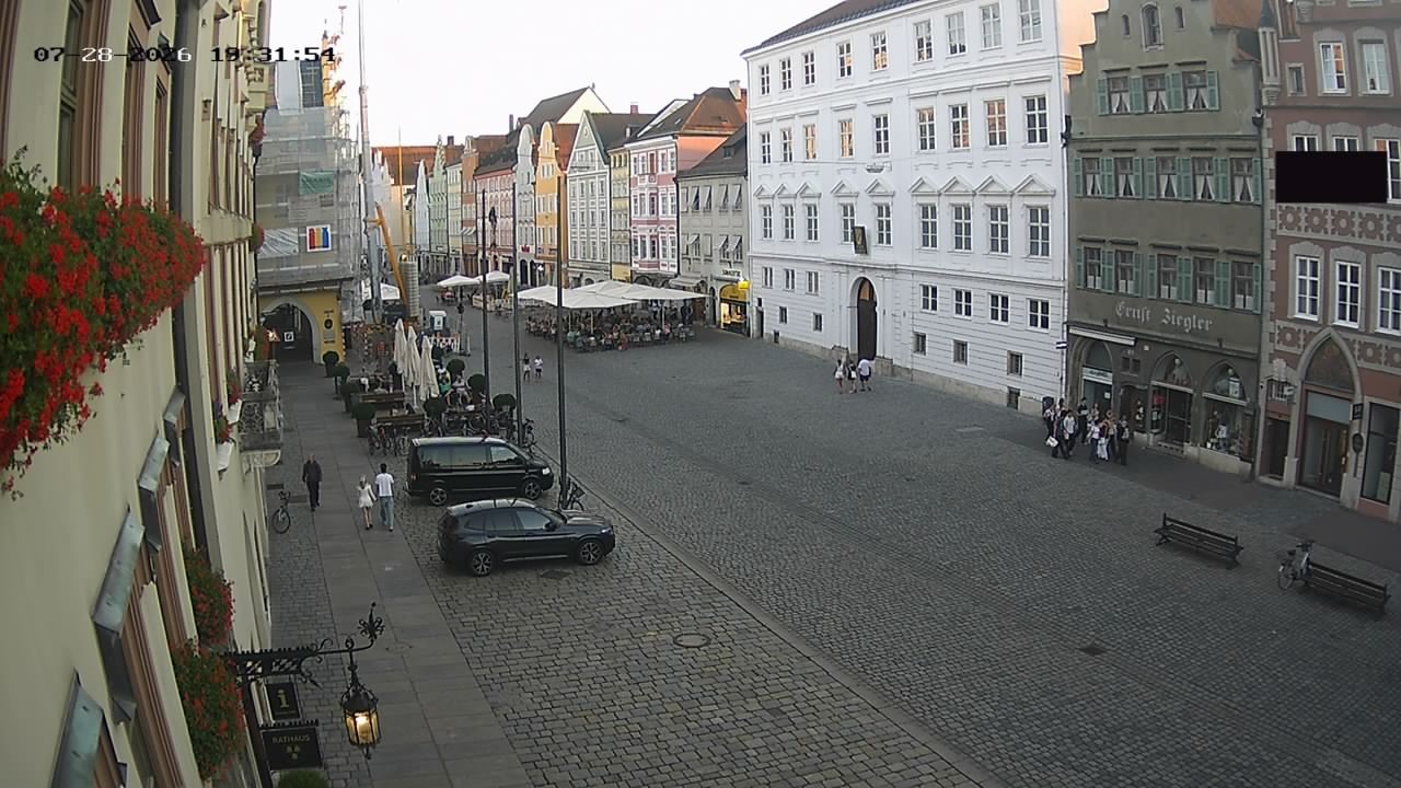 Archiv Foto Webcam Landshut: Blick vom Rathaus auf die Residenz