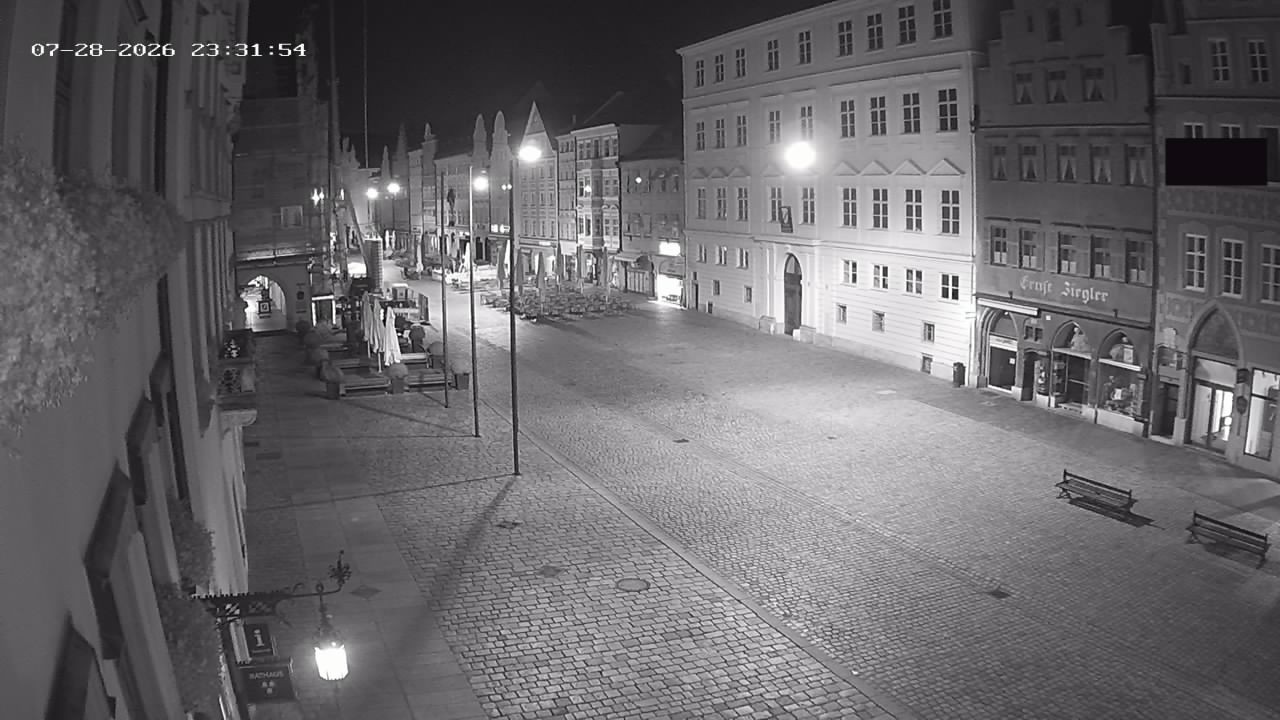 Archiv Foto Webcam Landshut: Blick vom Rathaus auf die Residenz