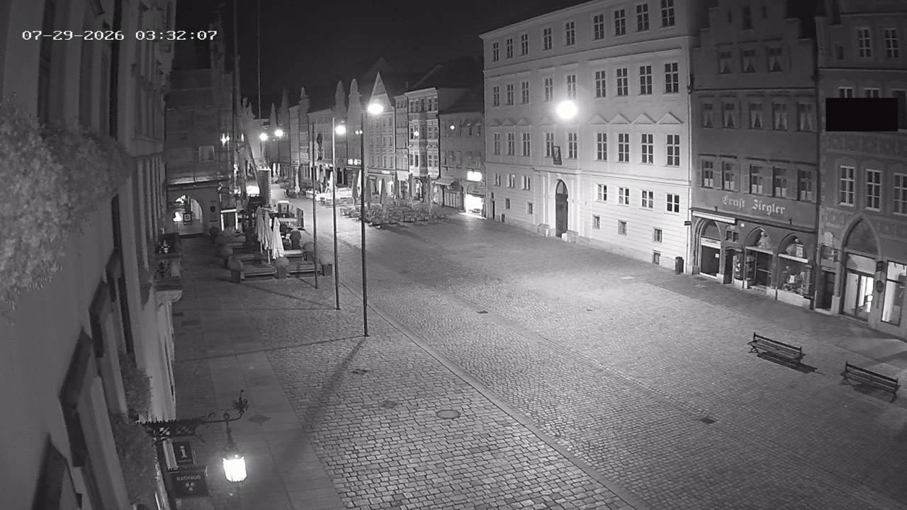 Archiv Foto Webcam Landshut: Blick vom Rathaus auf die Residenz