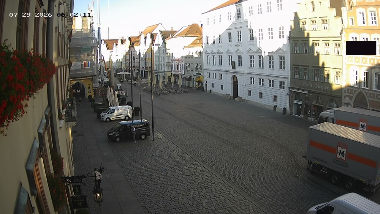 Archiv Foto Webcam Landshut: Blick vom Rathaus auf die Residenz