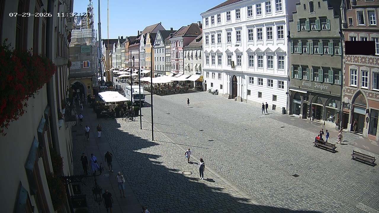 Archiv Foto Webcam Landshut: Blick vom Rathaus auf die Residenz