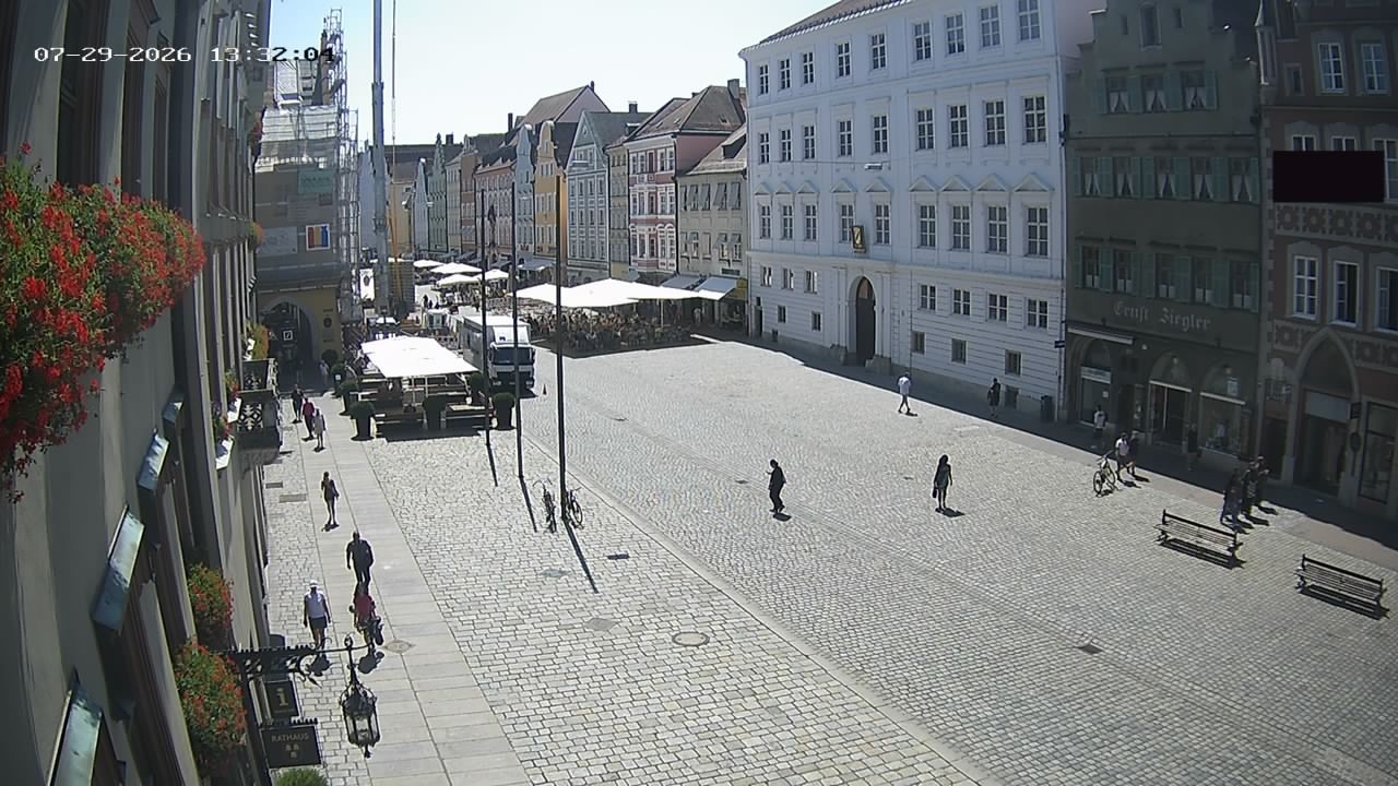 Archiv Foto Webcam Landshut: Blick vom Rathaus auf die Residenz