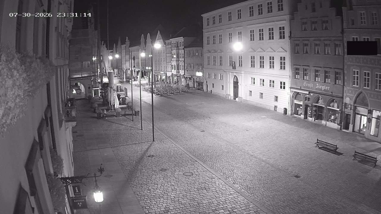 Archiv Foto Webcam Landshut: Blick vom Rathaus auf die Residenz