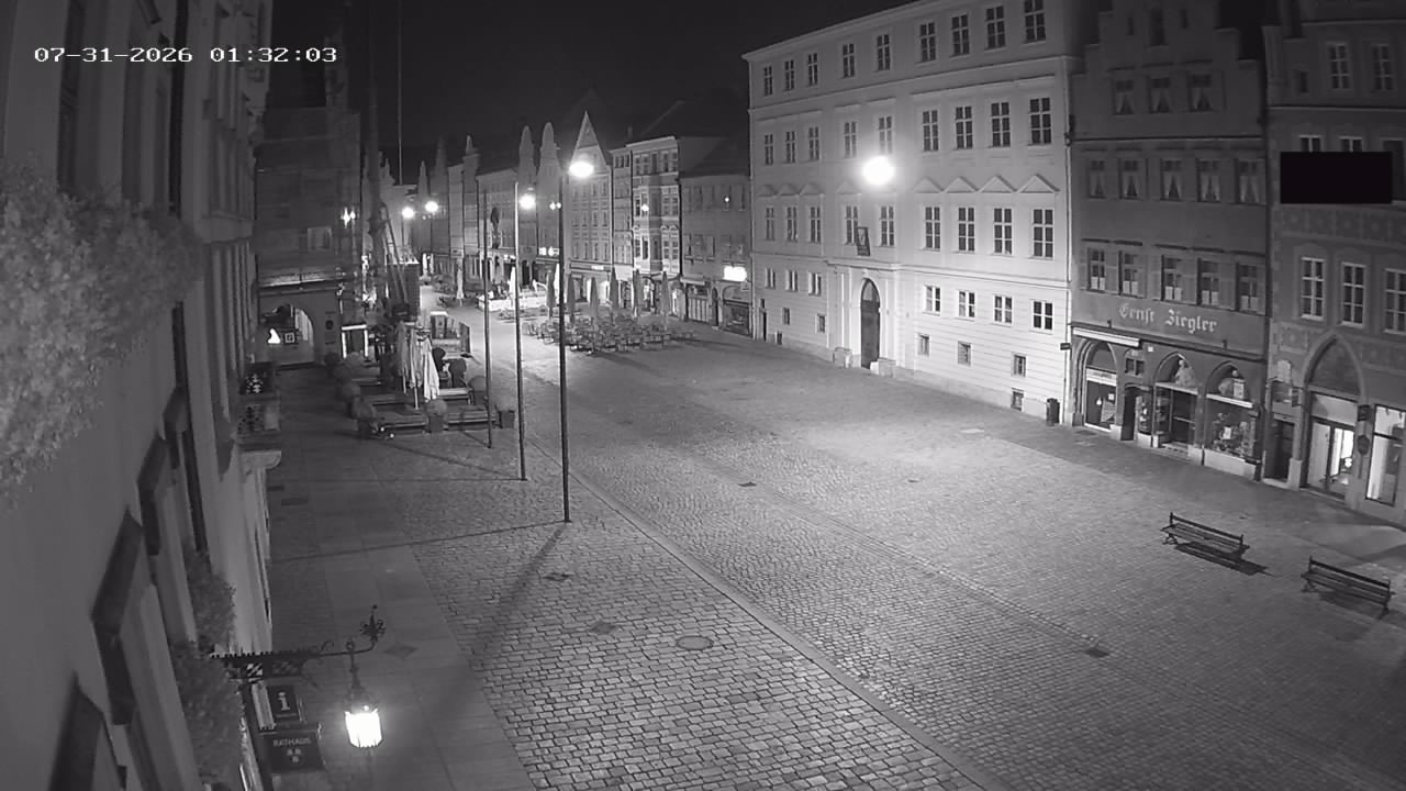 Archiv Foto Webcam Landshut: Blick vom Rathaus auf die Residenz