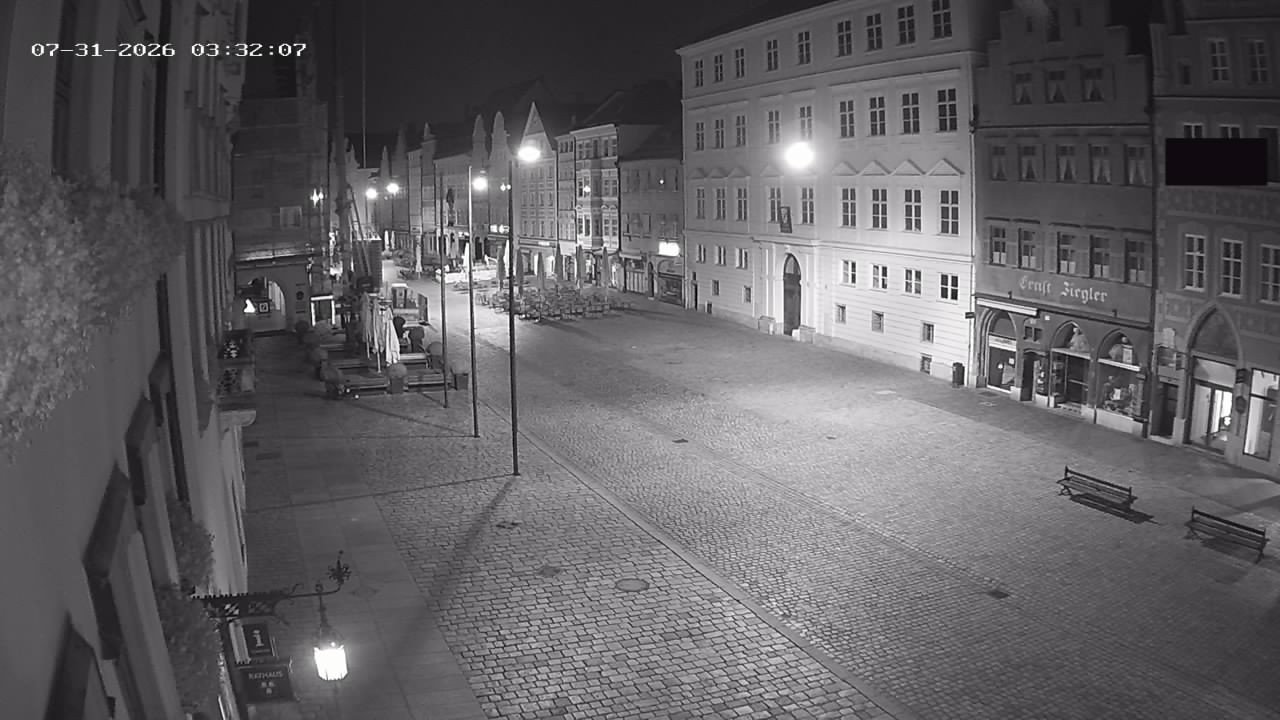 Archiv Foto Webcam Landshut: Blick vom Rathaus auf die Residenz
