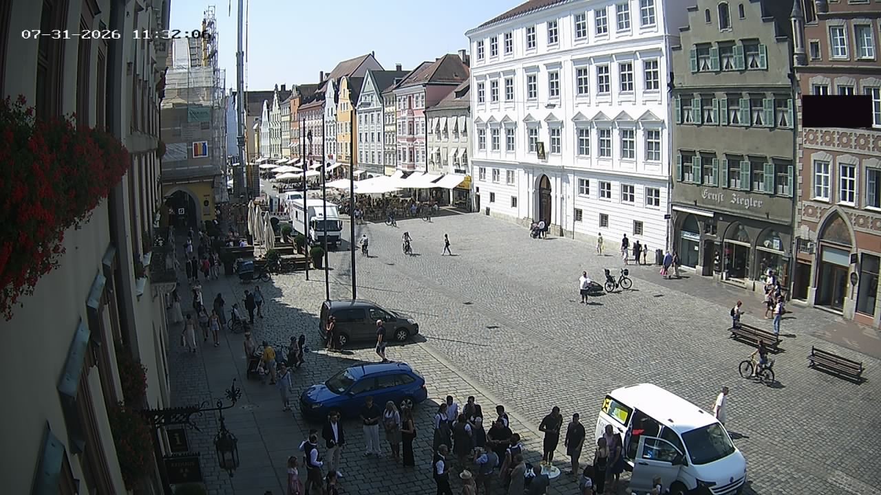 Archiv Foto Webcam Landshut: Blick vom Rathaus auf die Residenz