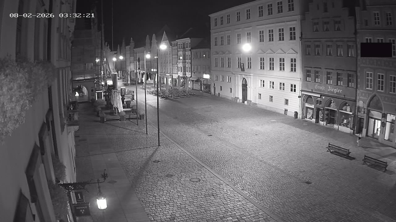 Archiv Foto Webcam Landshut: Blick vom Rathaus auf die Residenz
