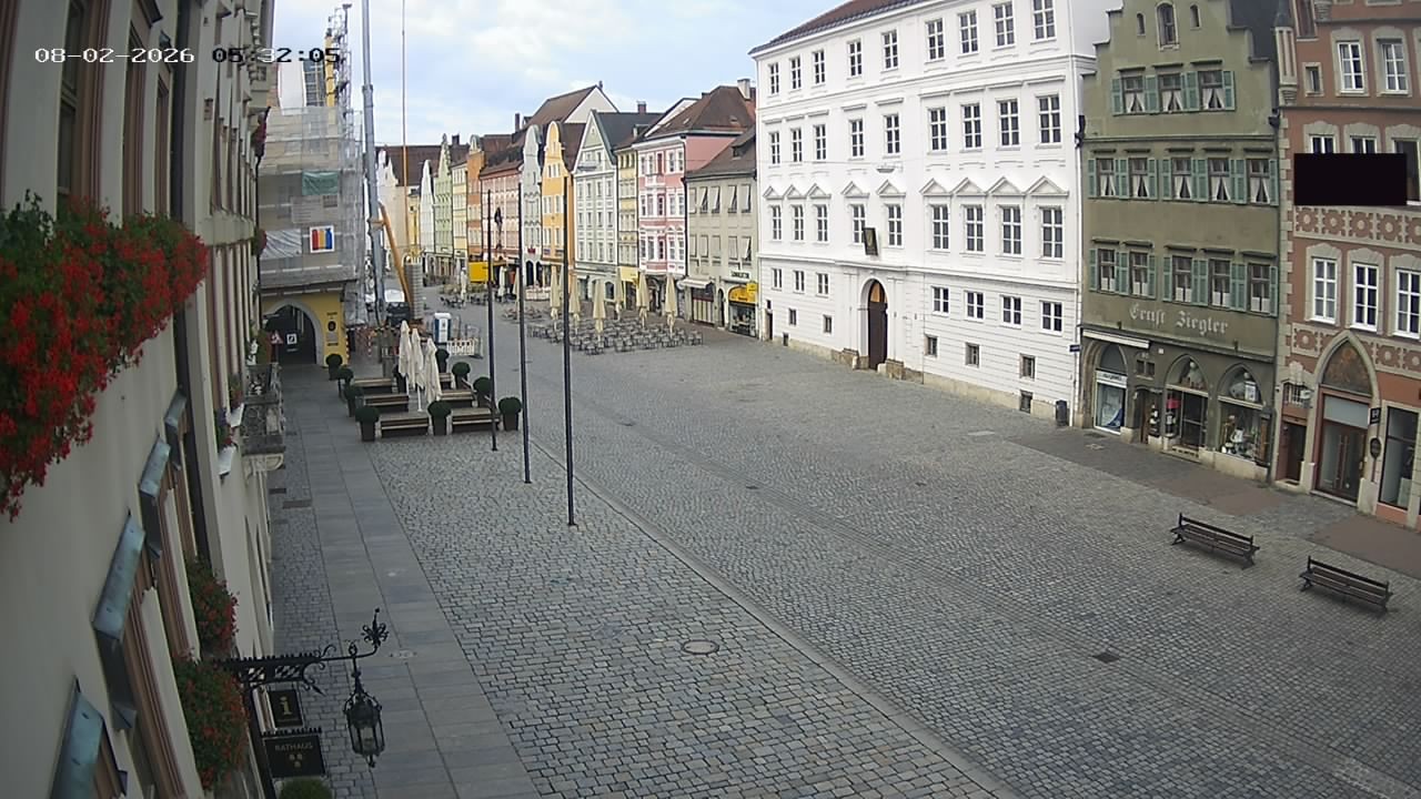 Archiv Foto Webcam Landshut: Blick vom Rathaus auf die Residenz