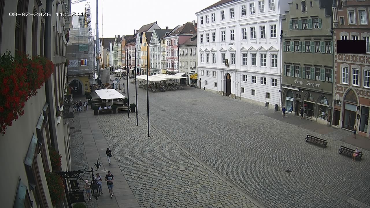 Archiv Foto Webcam Landshut: Blick vom Rathaus auf die Residenz