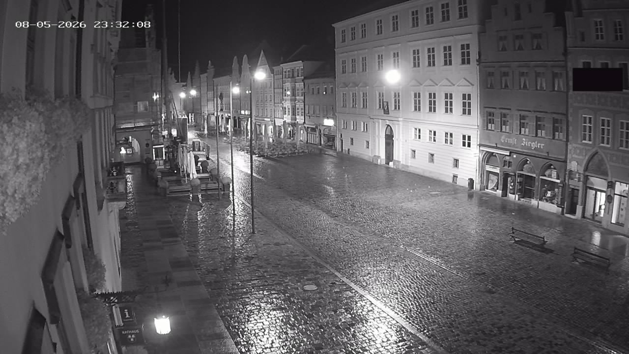 Archiv Foto Webcam Landshut: Blick vom Rathaus auf die Residenz
