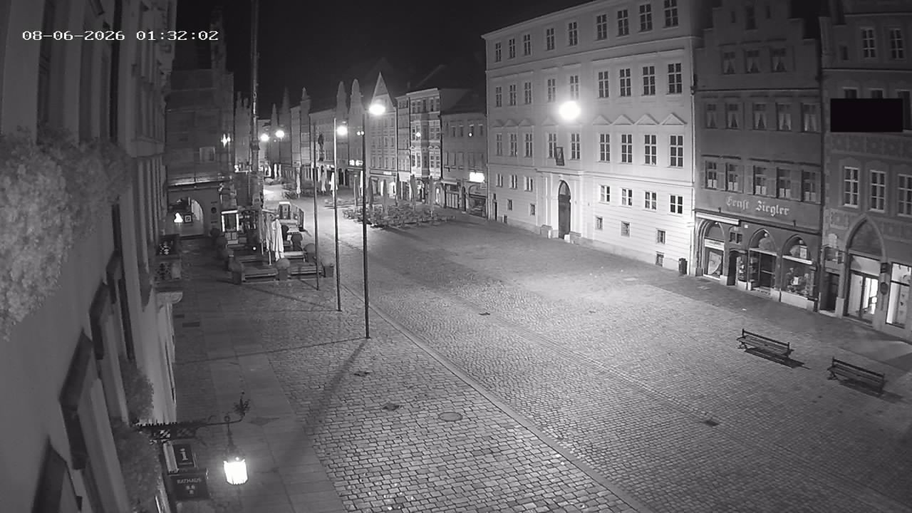 Archiv Foto Webcam Landshut: Blick vom Rathaus auf die Residenz