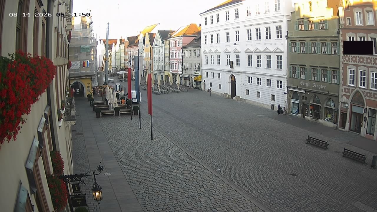 Archiv Foto Webcam Landshut: Blick vom Rathaus auf die Residenz
