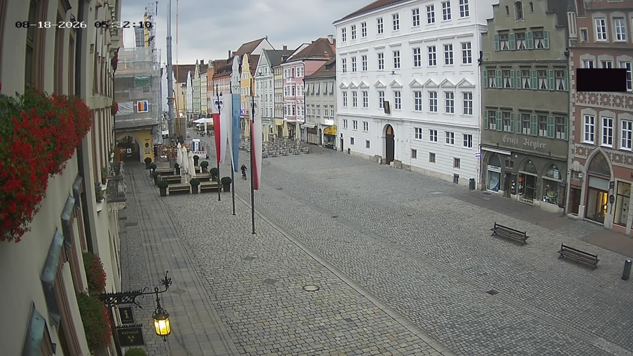 Archiv Foto Webcam Landshut: Blick vom Rathaus auf die Residenz