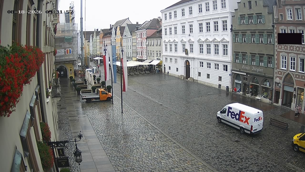 Archiv Foto Webcam Landshut: Blick vom Rathaus auf die Residenz