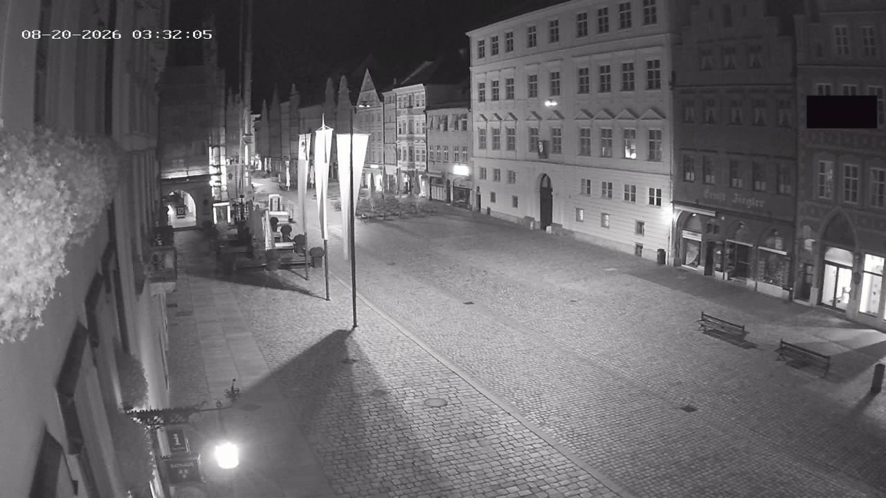 Archiv Foto Webcam Landshut: Blick vom Rathaus auf die Residenz