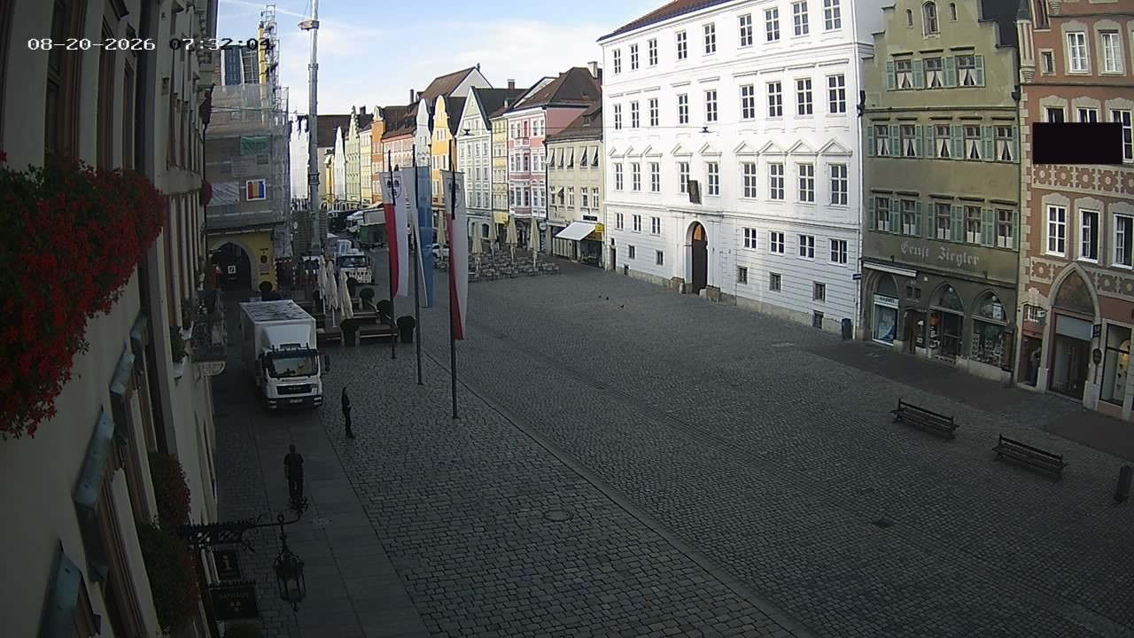Archiv Foto Webcam Landshut: Blick vom Rathaus auf die Residenz