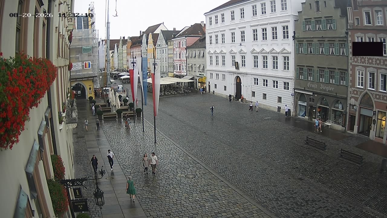Archiv Foto Webcam Landshut: Blick vom Rathaus auf die Residenz