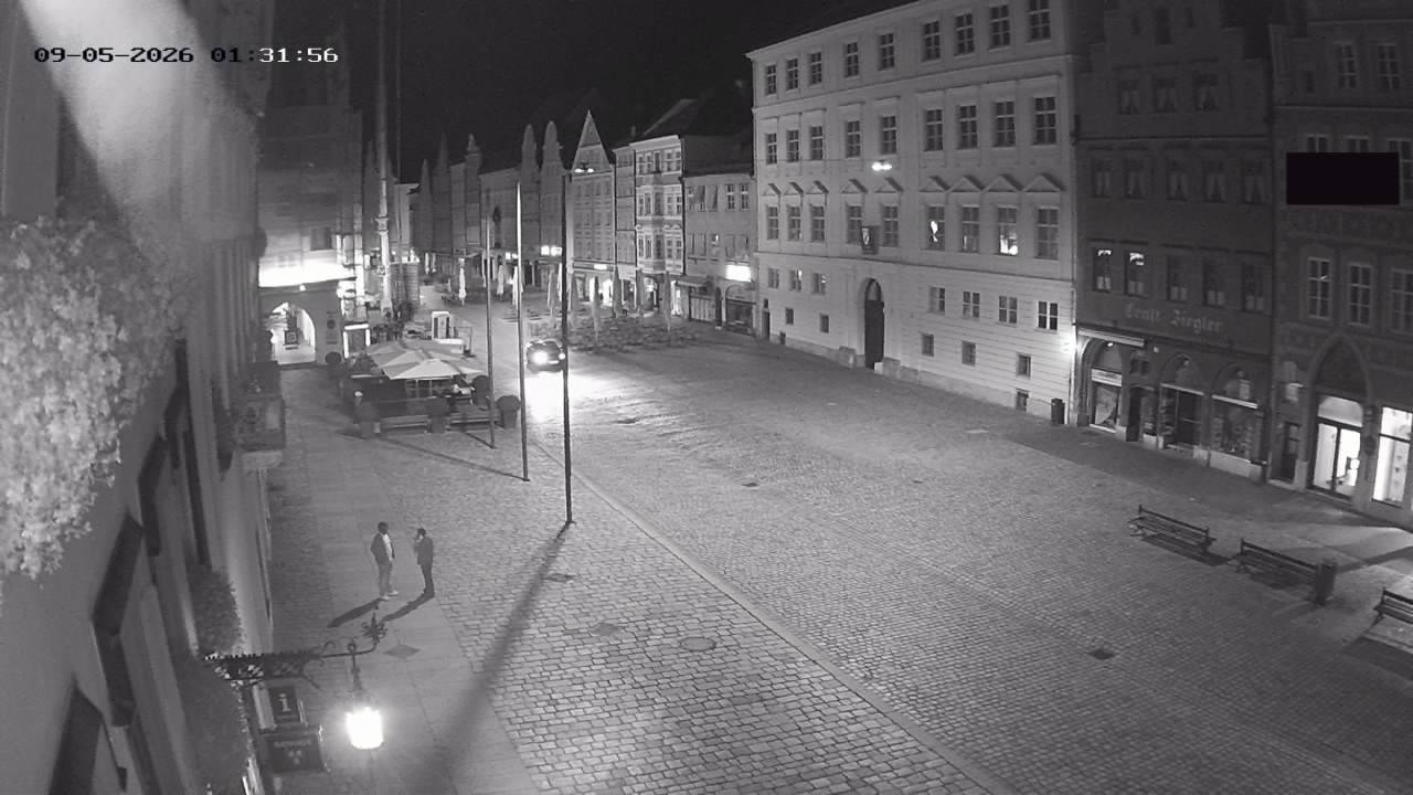 Archiv Foto Webcam Landshut: Blick vom Rathaus auf die Residenz