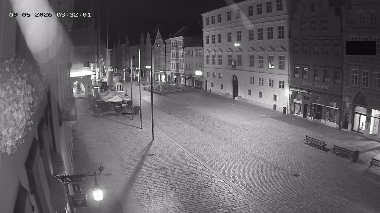 Archiv Foto Webcam Landshut: Blick vom Rathaus auf die Residenz