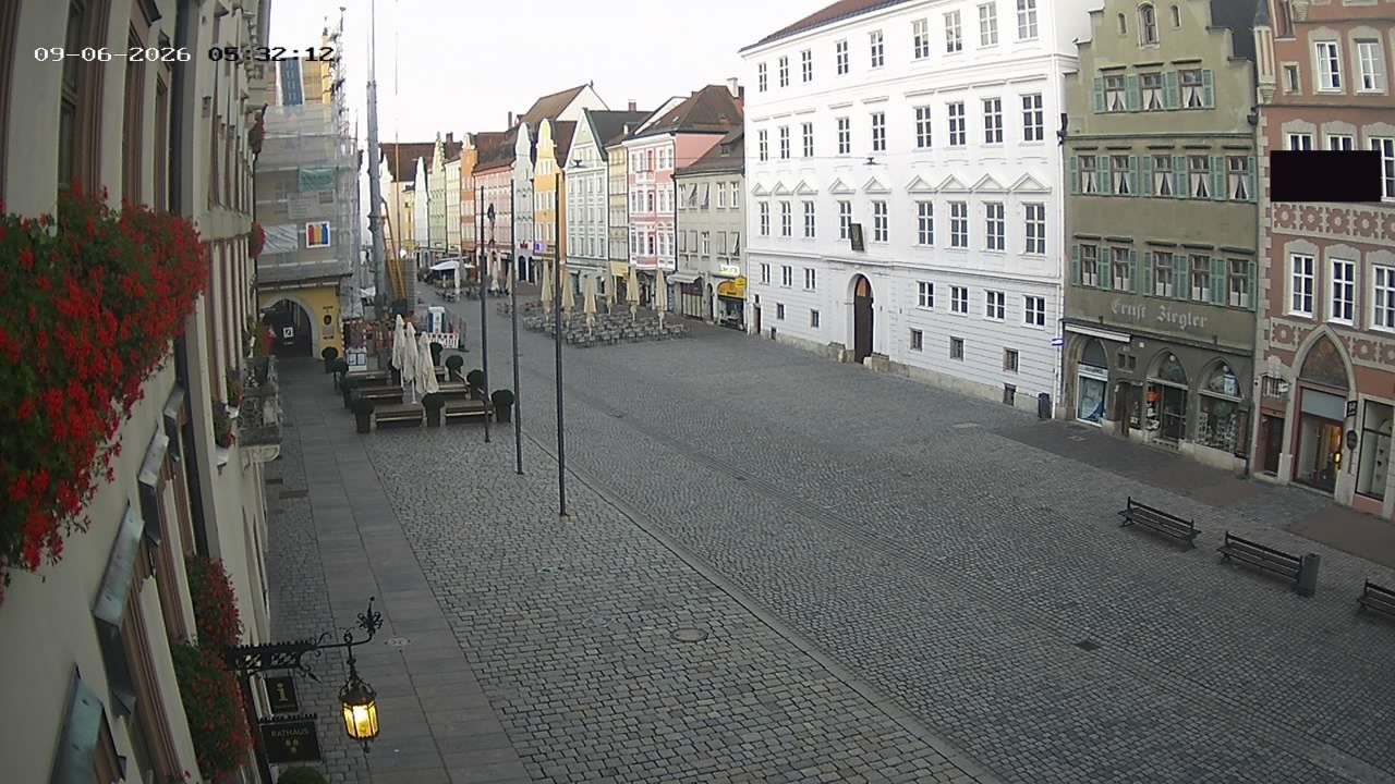 Archiv Foto Webcam Landshut: Blick vom Rathaus auf die Residenz