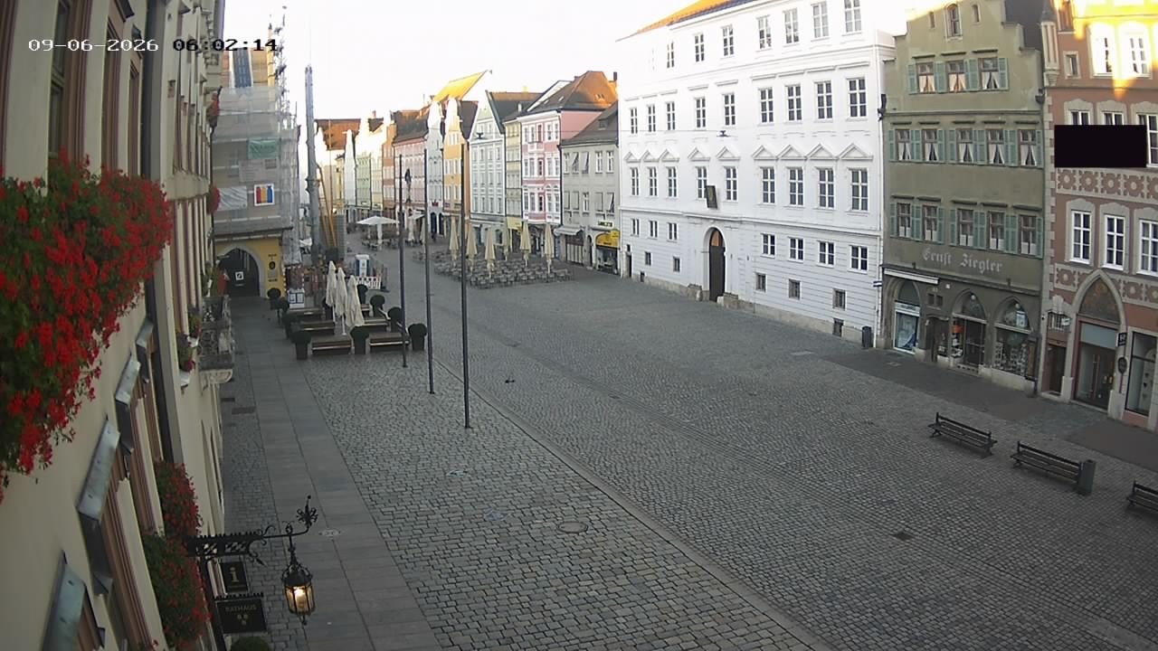 Archiv Foto Webcam Landshut: Blick vom Rathaus auf die Residenz