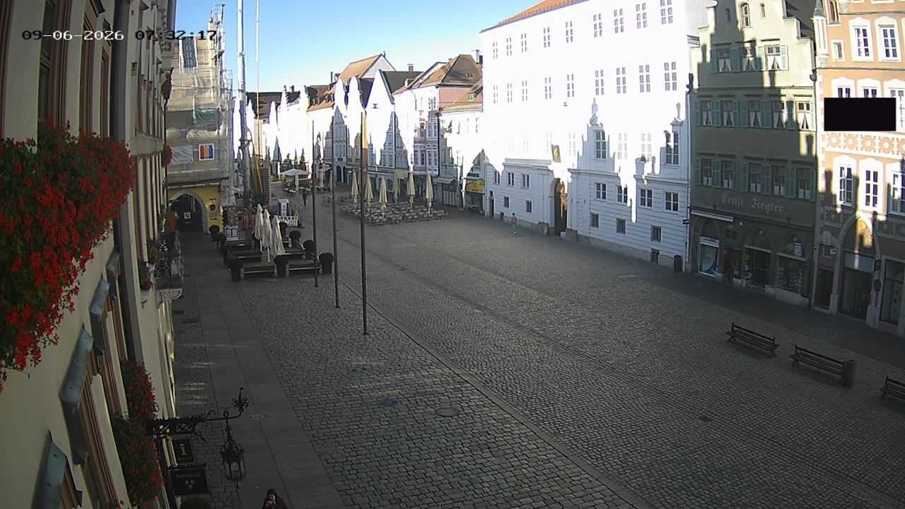 Archiv Foto Webcam Landshut: Blick vom Rathaus auf die Residenz