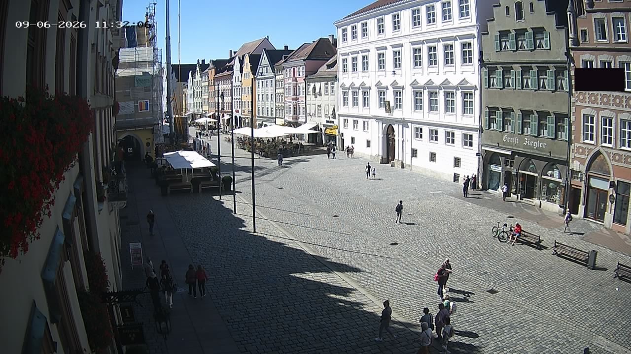 Archiv Foto Webcam Landshut: Blick vom Rathaus auf die Residenz