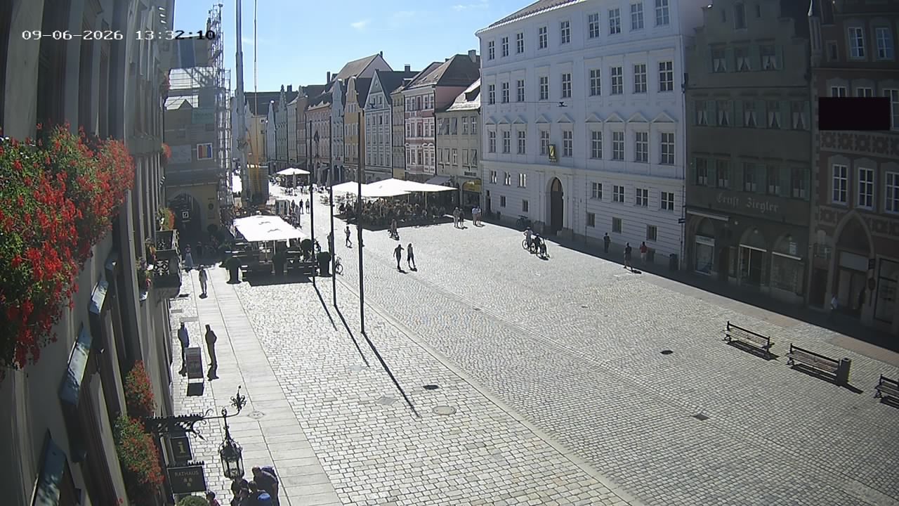 Archiv Foto Webcam Landshut: Blick vom Rathaus auf die Residenz