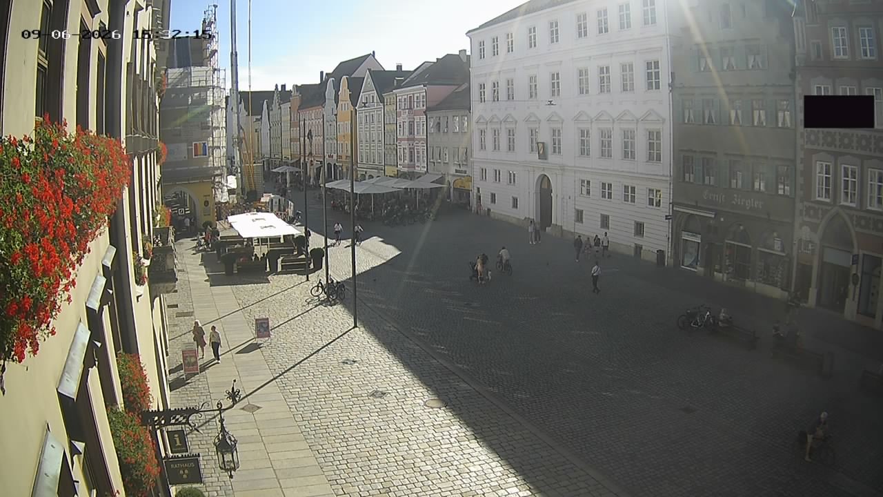 Archiv Foto Webcam Landshut: Blick vom Rathaus auf die Residenz