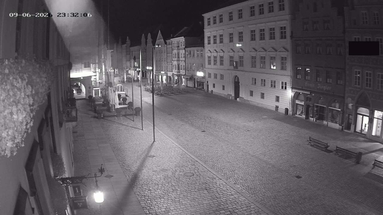 Archiv Foto Webcam Landshut: Blick vom Rathaus auf die Residenz