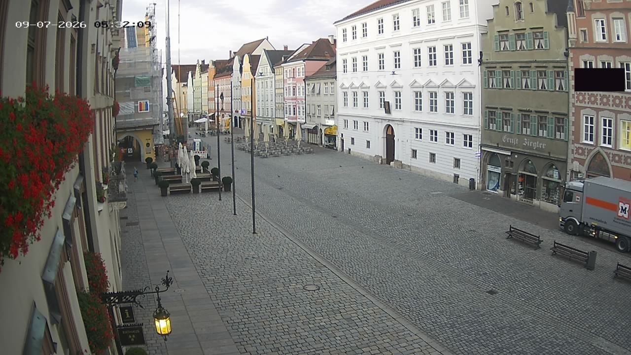 Archiv Foto Webcam Landshut: Blick vom Rathaus auf die Residenz