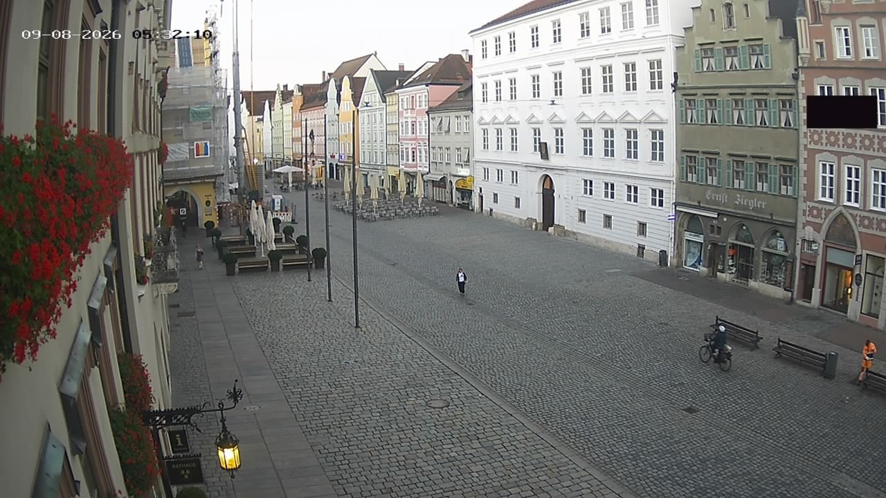 Archiv Foto Webcam Landshut: Blick vom Rathaus auf die Residenz