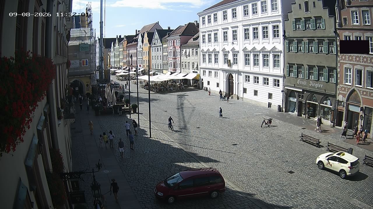 Archiv Foto Webcam Landshut: Blick vom Rathaus auf die Residenz