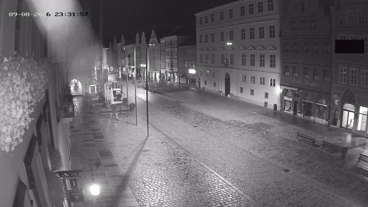 Archiv Foto Webcam Landshut: Blick vom Rathaus auf die Residenz